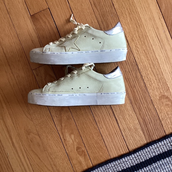 Golden Goose pale yellow/silver women’s size 7 HiStar slight platform sneakers. - Picture 3 of 9